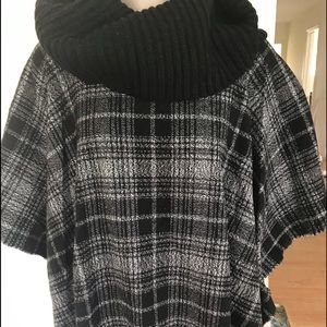 Cape/ poncho  Black and White Check OS by Modena